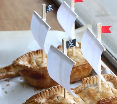 Apple Pie-rate Ship