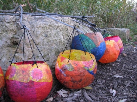 balloon paper lanterns